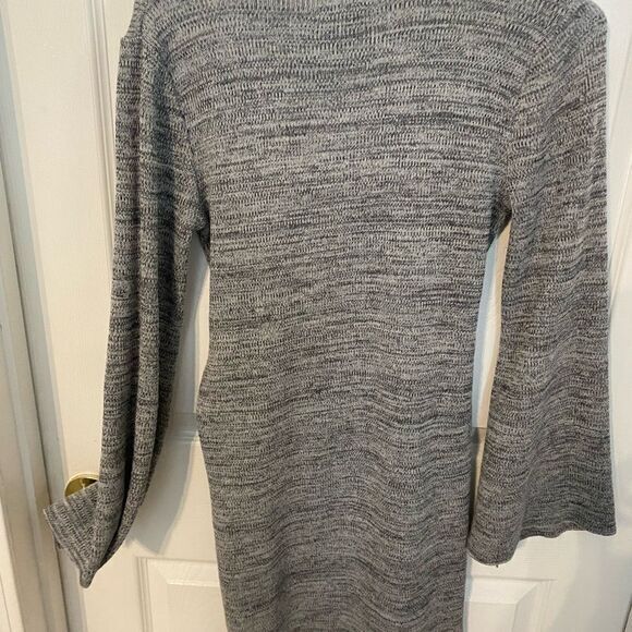 - L Atiste grey long sleeve sweater, dress size small - Picture 4 of 7